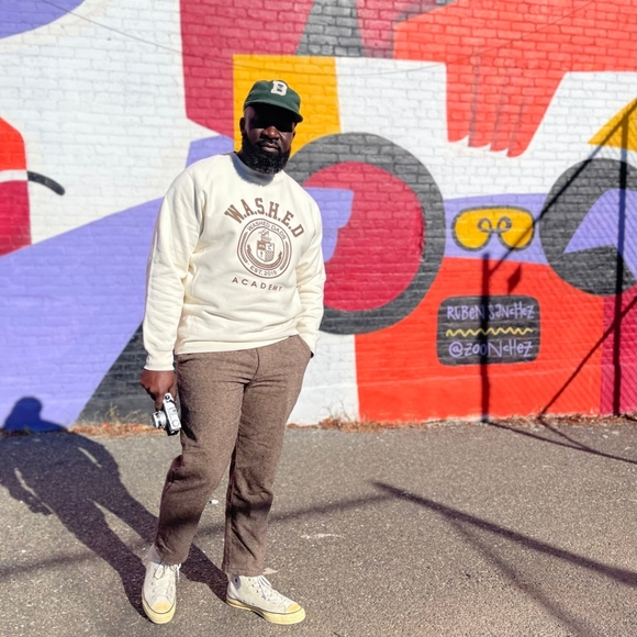 Washed Dads Academy Seal Mens Crewneck Sweatshirt | Size XL Mens - Picture 3 of 6